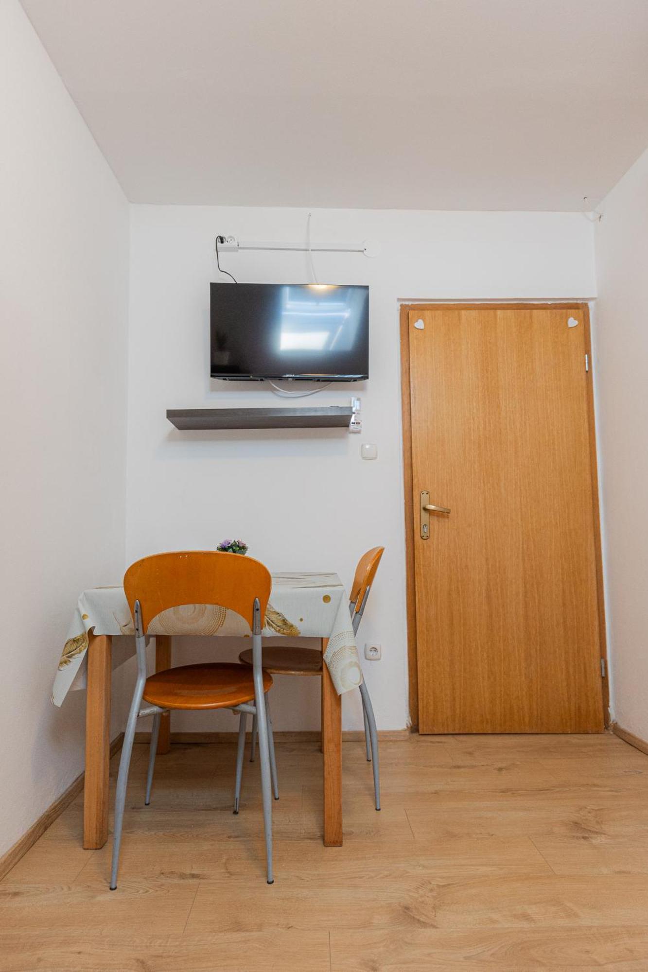 Rooms Kozarje Ljubljana Ngoại thất bức ảnh