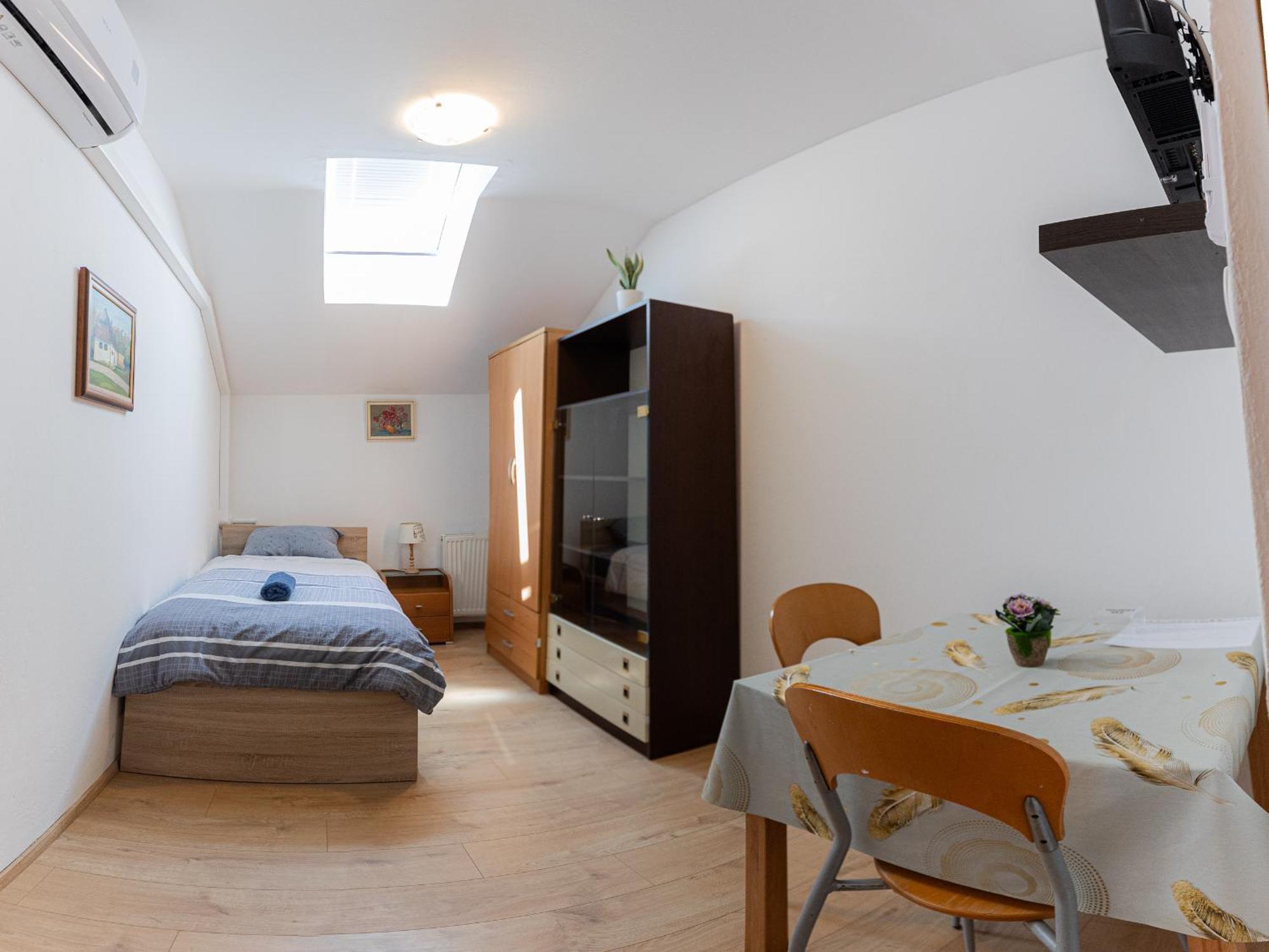 Rooms Kozarje Ljubljana Ngoại thất bức ảnh