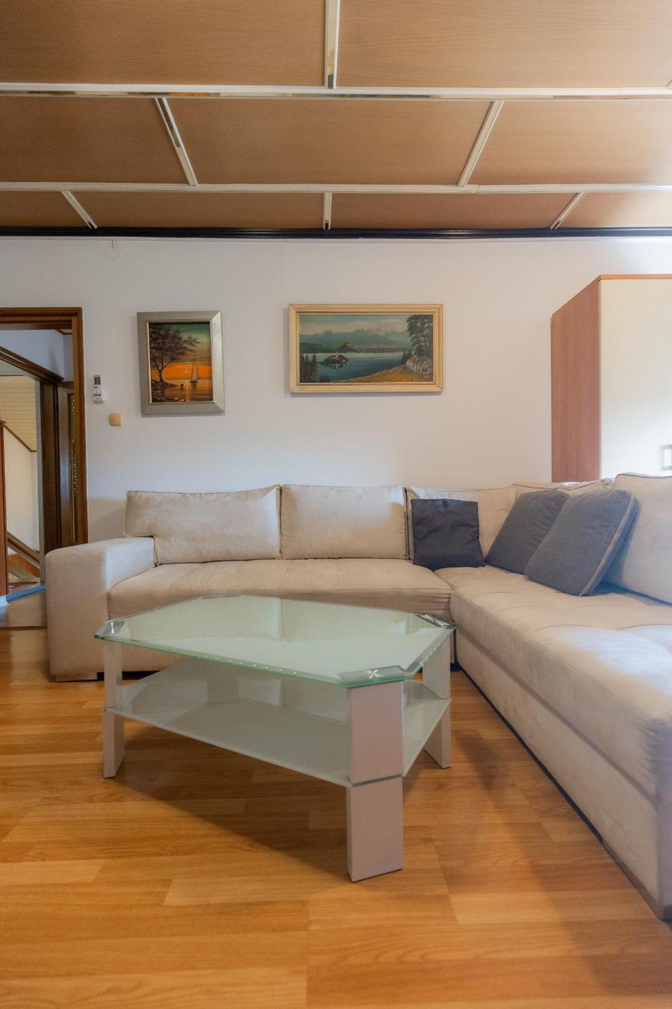 Rooms Kozarje Ljubljana Ngoại thất bức ảnh